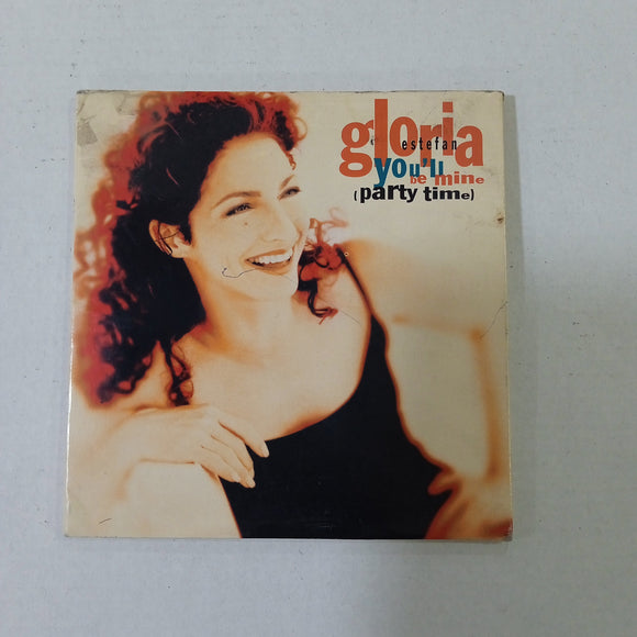 Gloria Estefan. You