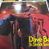 Dave Vall. In Strick Tempo