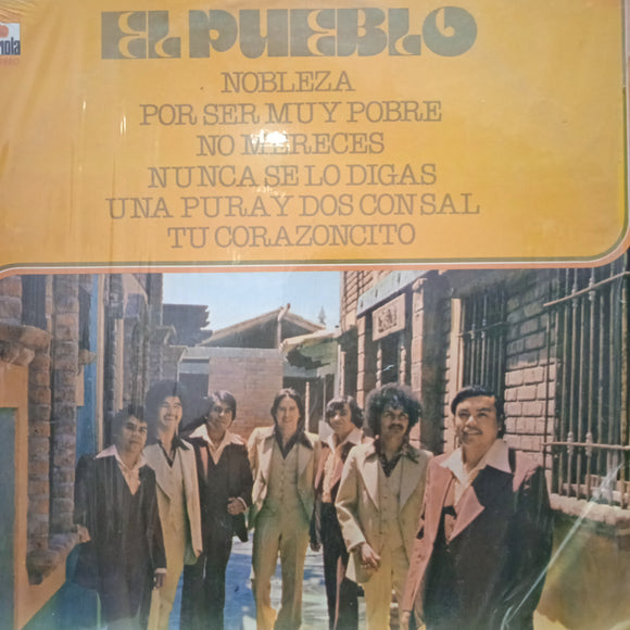 El Pueblo. Nobleza