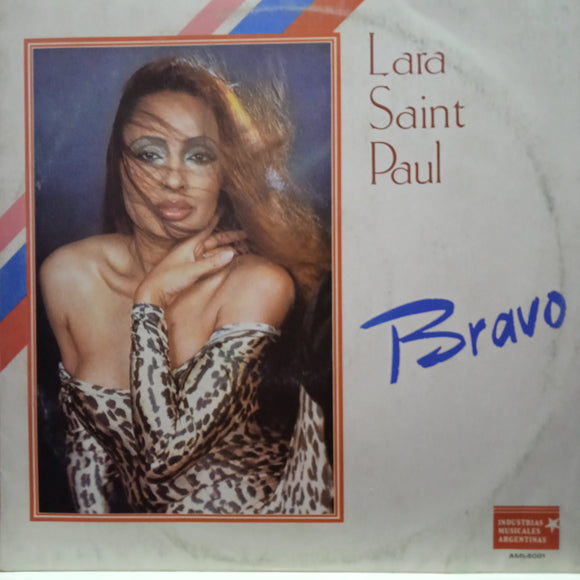 Lara Saint Paul. Bravo