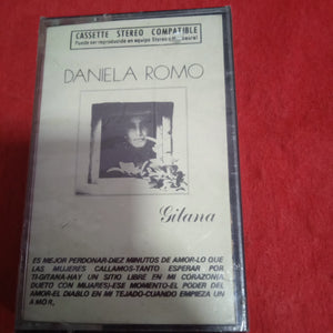 Daniela Romo. Gitana