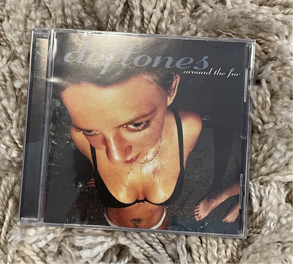 Deftones. Around the Fur.