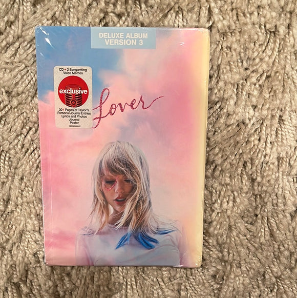 Taylor Swift. lover Deluxe version 3.